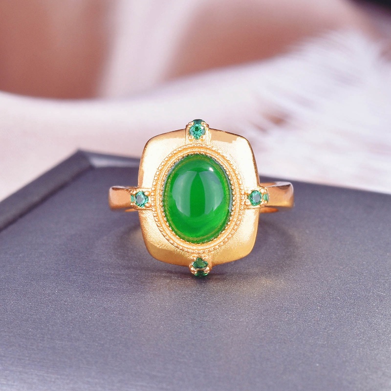 Fancyqube Cincin Wanita Warna Emas Hias Zircon Oval Hijau Gaya Vintage Klasik Minimalis Untuk Pernikahan