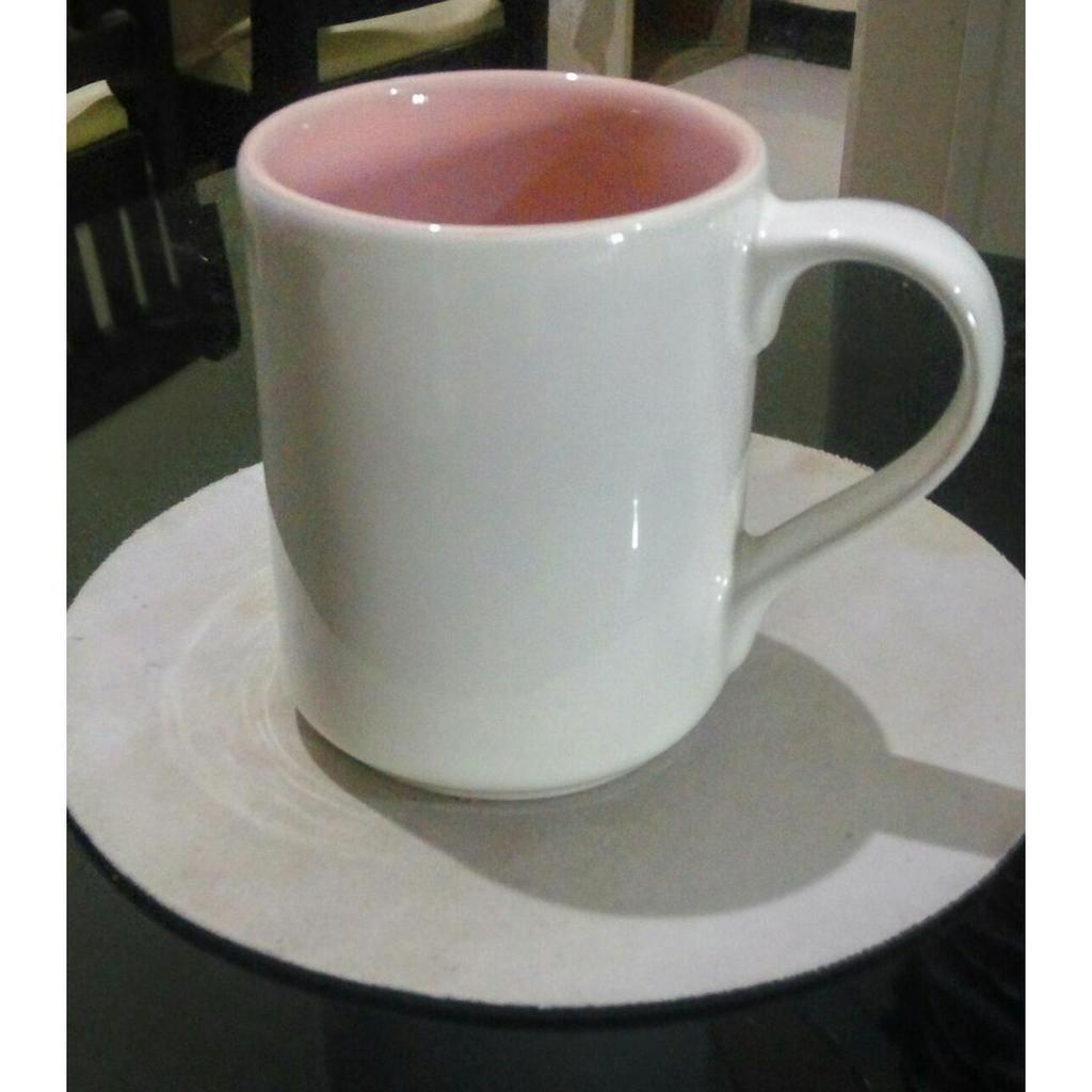 Mug Keramik Coating Warna Dalam Pink