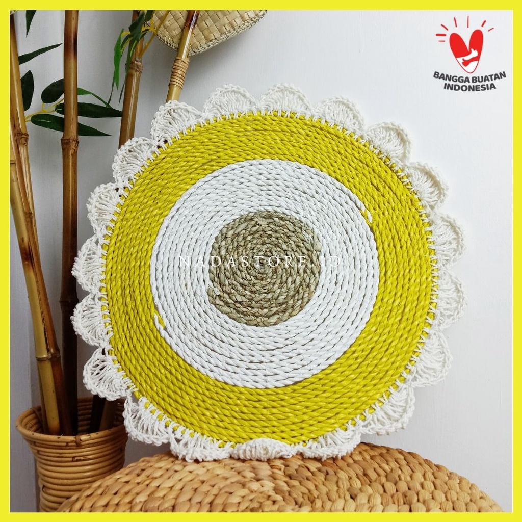 PLACEMAT SEAGRASS ENCENG PELEPAH  DIAMETER 38 CM MOTIF RENDA