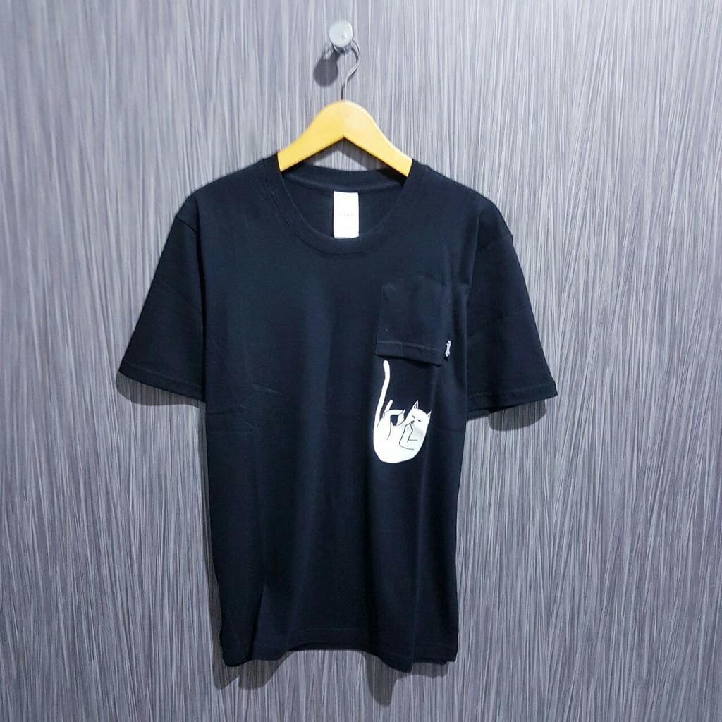 BAJU KAOS PRIA KAOS RIPNDIP NERMAL HANG IN THERE HITAM KUALITAS PREMIUM ORI
