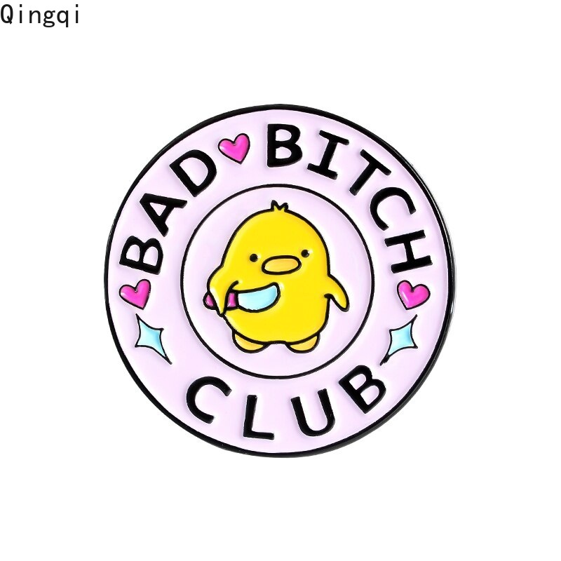 Bros Pin Enamel Desain Kartun Bebek Kuning Bad Bitch Club Dengan Pisau Untuk Hadiah