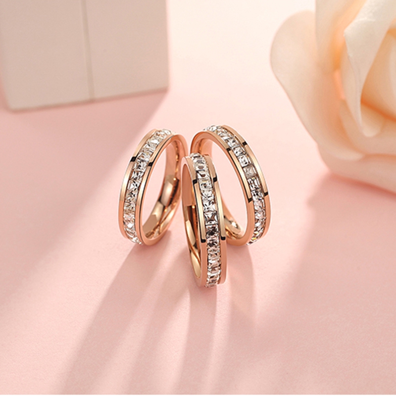  Cincin  Pasangan Bahan Stainless Steel Warna  Rose  Gold  Gaya 