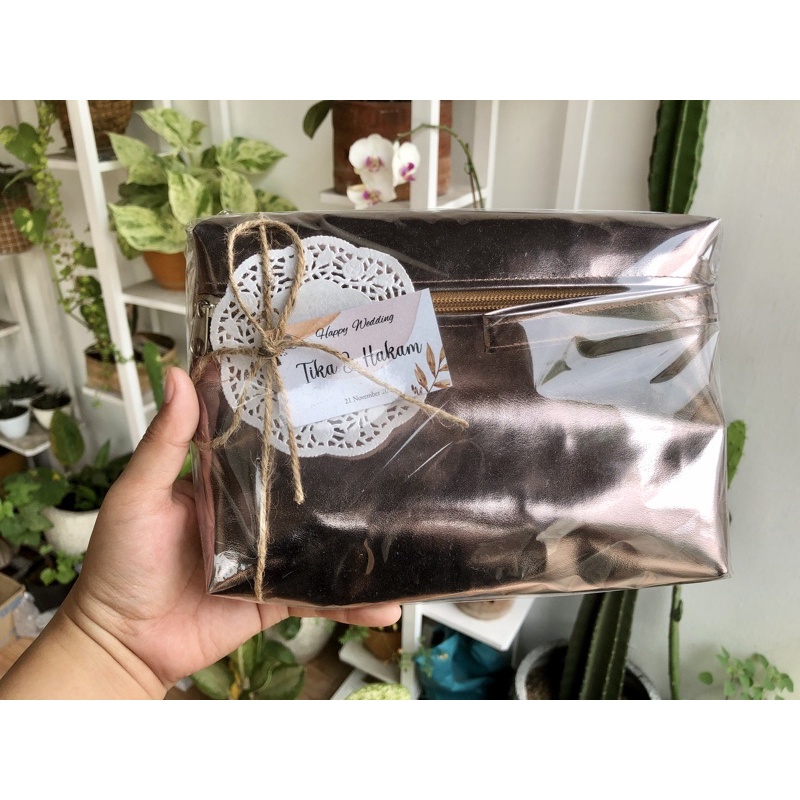 pouch kosmetik kulit buaya sintetis