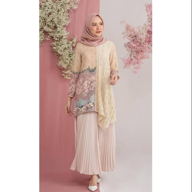 Jenna Tunik in Mocca Geulis SOLD OUT