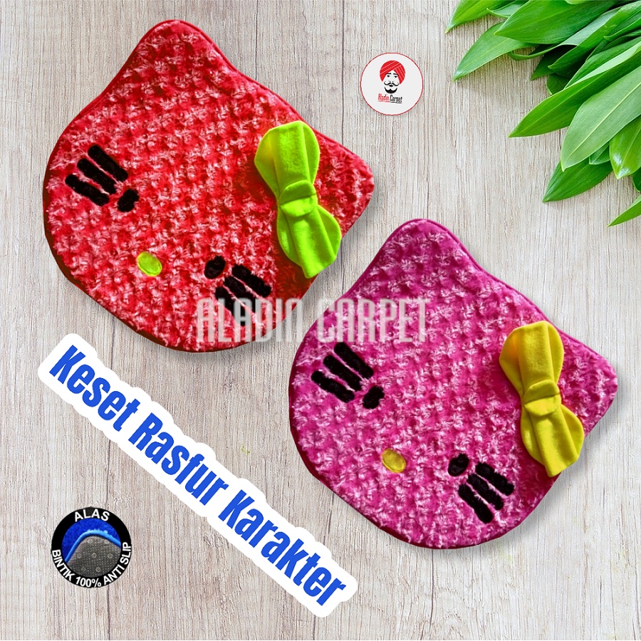 Keset Bulu Rasfur Karakter Boneka Lembut Ukuran 50X50 Cm