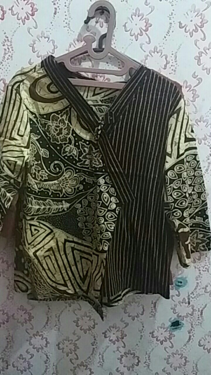 Novara - Long Kyoto Top / Atasan Batik Wanita Lengan Panjang