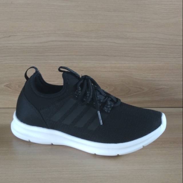 Sepatu Sport Wanita Tomkins ARTEMIS Black/White