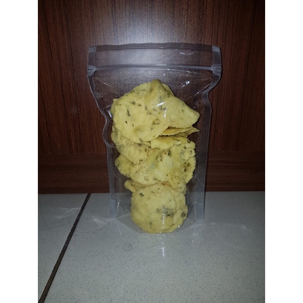 

Camilan Tradisional Keripik Comring 80 Gram