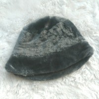 Topi anak bucket hat bulu branded Janie&Jack abu 4-5 T