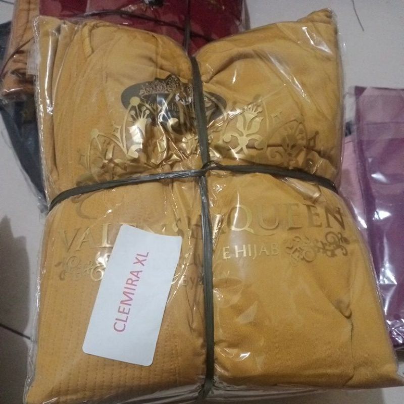 KHIMAR JERSEY JUMBO V KHIMAR SYARI SIZE L VALENSHAQUEEN VALENSHA QUEEN GROSIRJILBAB-Mustard