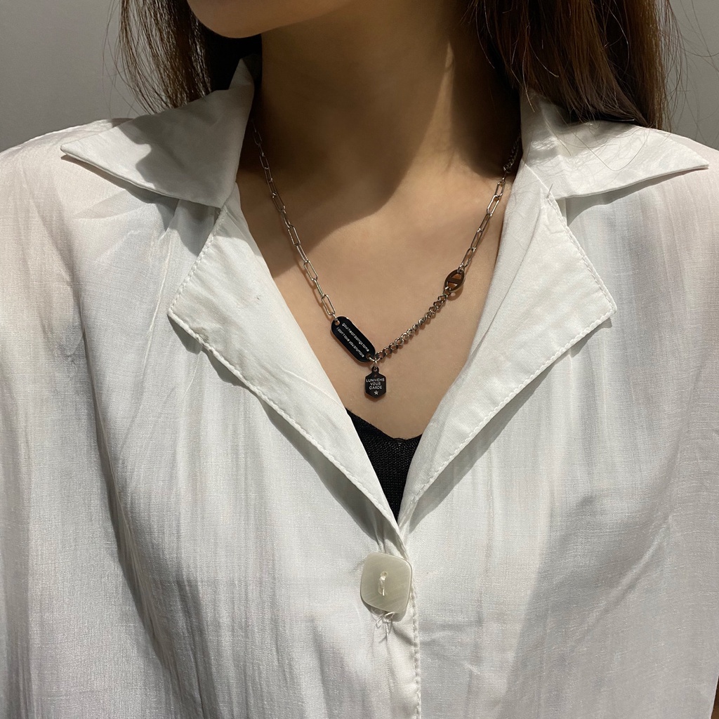 Ins gaya dingin hexagonal titanium steel kalung untuk pria dan wanita pribadi hip hop sederhana huru