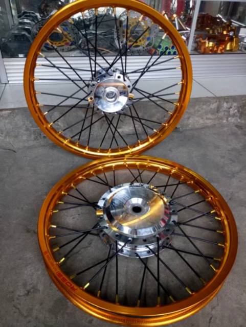 velg jari2 mio,mio j,mio gt,xeon,soul,fino,beat,vario,vario 125/150,scoopy,spacy dan matic lain