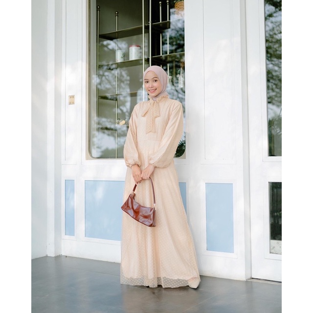 Delina Creamy Dress ( Gamis lebaran dress lebaran cream nude )