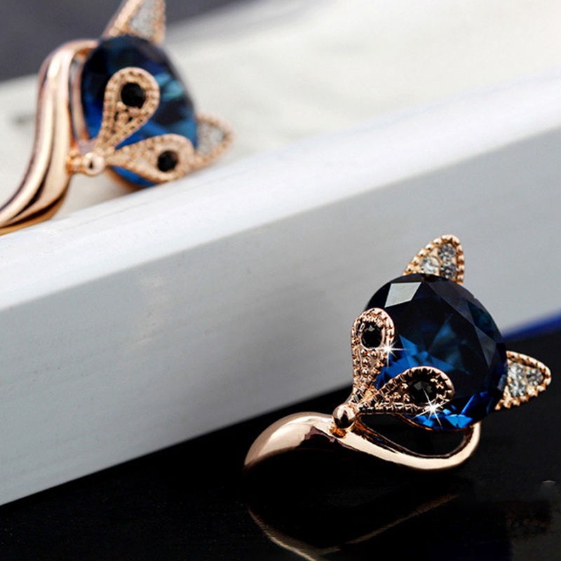 Anting Tusuk Gantung Desain Rubah Hias Kristalzircon High Quality Untuk Wanita