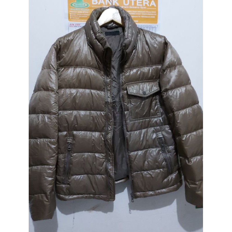 Preloved Premium Jaket Bulang UNIQLO