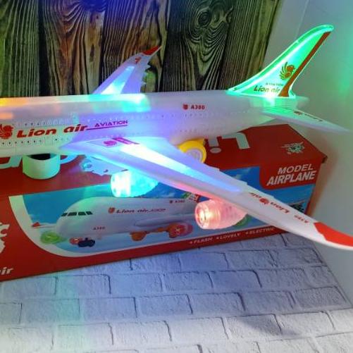 ✪ Mainan pesawat terbang Lion air A380 besar ➢