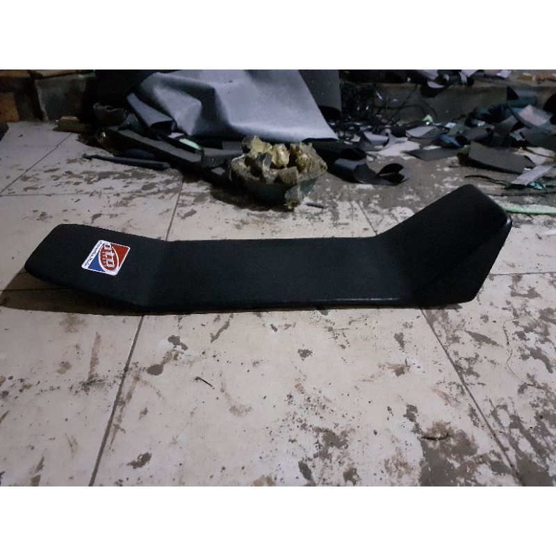 jok gl tipis full bahan plat