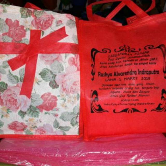 

Tas Goodie bag /Tas Kotak Nasi/Tas Aqiqah/Tas Tahlilan/Tas Hajatan/sablon nama Size 22x22 x32