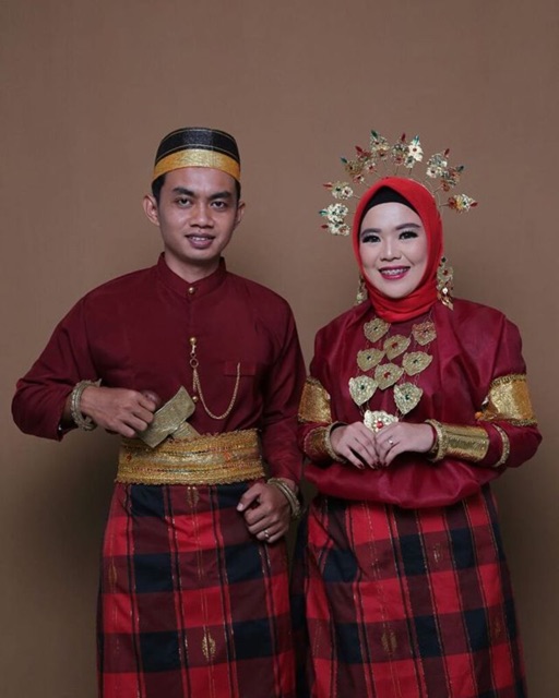  Baju  Pengantin Adat  Makassar Modern  Model Baju  Trending