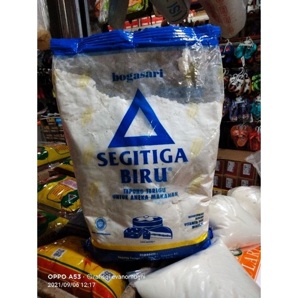 

Terigu SEGITIGA Biru 1kg