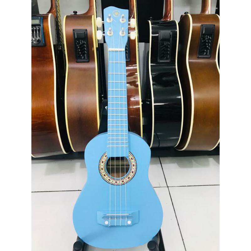 Ukulele senar 4