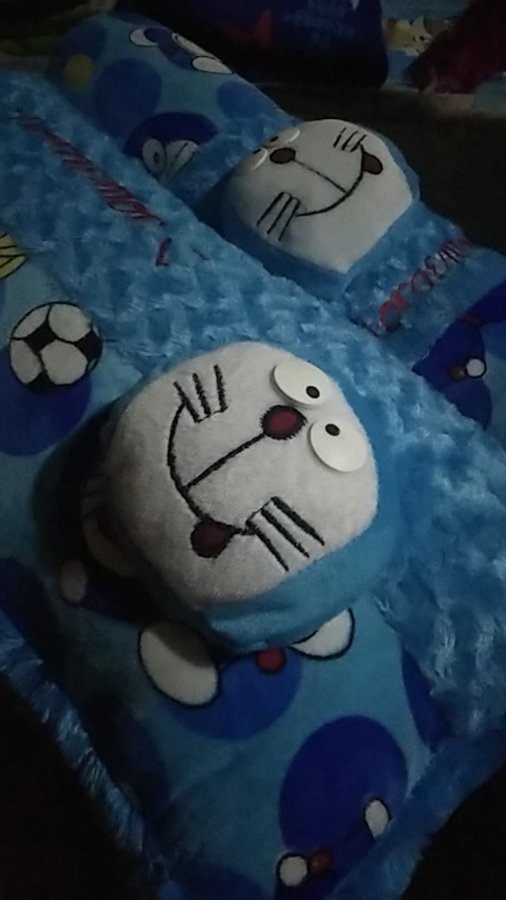 Bantal Cinta Sepasang Karakter Doraemon