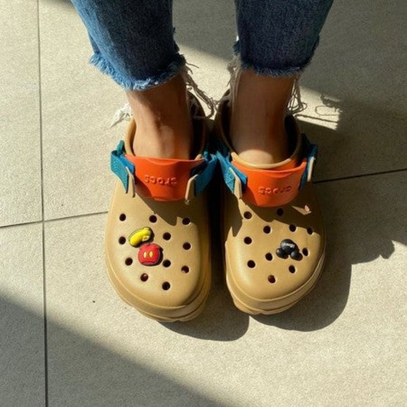 Sandal Crocs Classic All-Terrain Clog Unisex Casual Shoes / Sepatu Sandal Pria Wanita / Sandal Crocs Pria