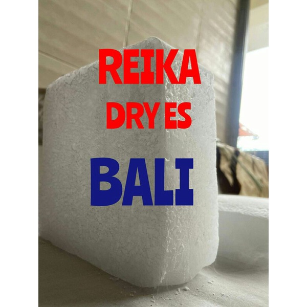 

dry ice /dry es /es kering /biang es Rp 28 ribu per kg