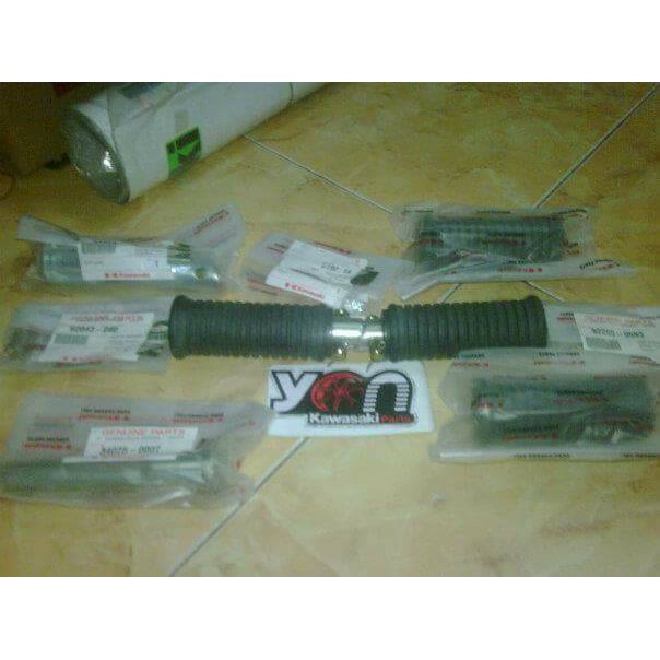 KARET FOOTSTEP FOOT STEP BELAKANG KLX 150 ORIGINAL ORI KAWASAKI
