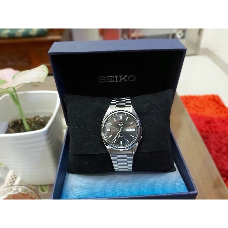 Seiko 5 automatic SNXS79K