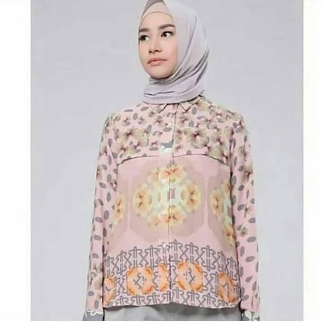 Abbey top ria miranda