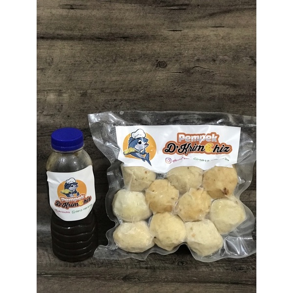

Pempek Adaan Tenggiri isi 10pcs + cuko