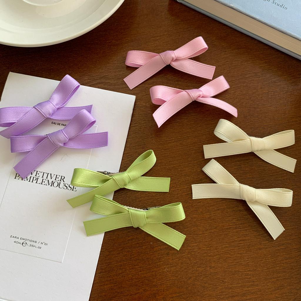 JENNIE BLACKPINK BASIC RIBBON BOW KNOT HAIR CLIP PREMIUM CLASSIC PASTEL COLOR HAIR BANGS PIN BB PINS BOBBY JEPIT JEPITAN RAMBUT PONI PITA WARNA PASTEL SOFT AKSESORIS JEPIT JEPITAN RAMBUT ANAK CEWEK WANITA GIRL GIRLY FAIRY KOREAN KOREA KPOP HAIRSTYLE