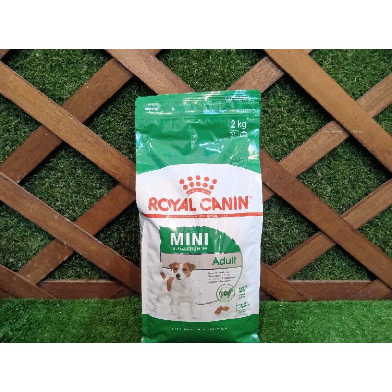 Royal Canin Mini Adult/Mini Adult 8+ 2Kg / dogfood khusus anjing tuna