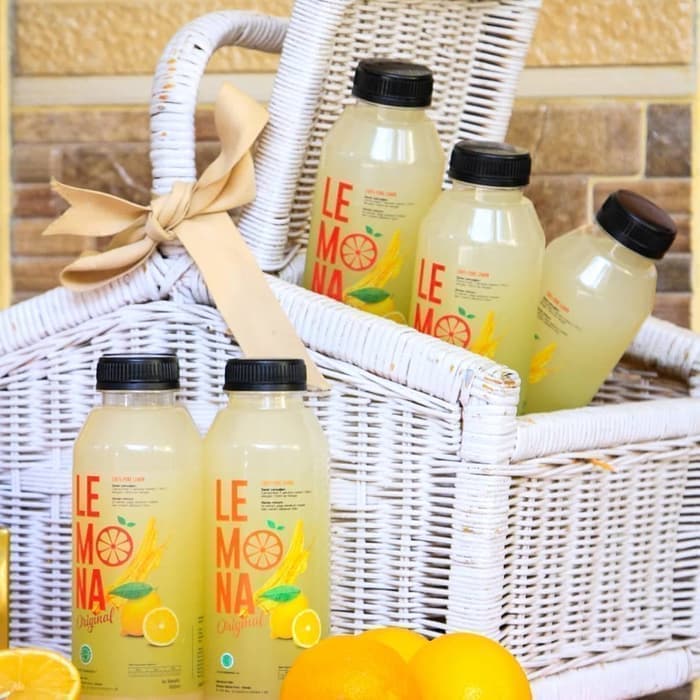 

Promo Bisa Gosend!! Sari Lemon Murni Original Lemona Perasan Lemon Asli 500M