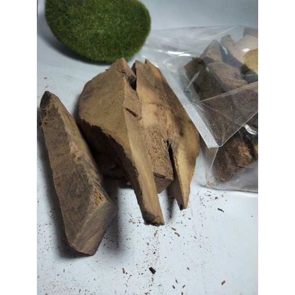 Buhur stik kayu gaharu Kalimantan