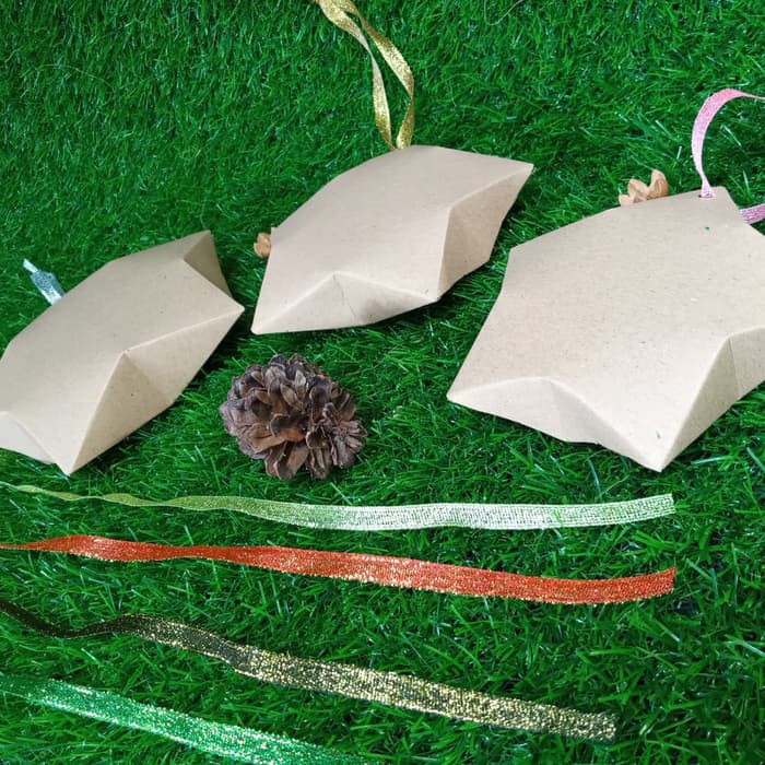 

READY STOCK PILLOW BOX BINTANG PACKING SOUVENIR UKURAN BESAR + PITA METALIK