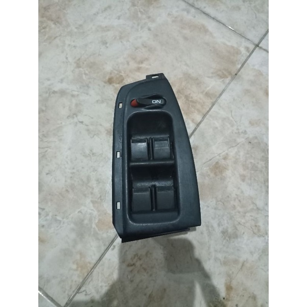 SWITCH POWER WINDOW FERIO