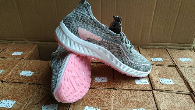 Sepatu Wanita Skeeper 100% Fashion Sneakers Original Import Sporty Gym Best Quality