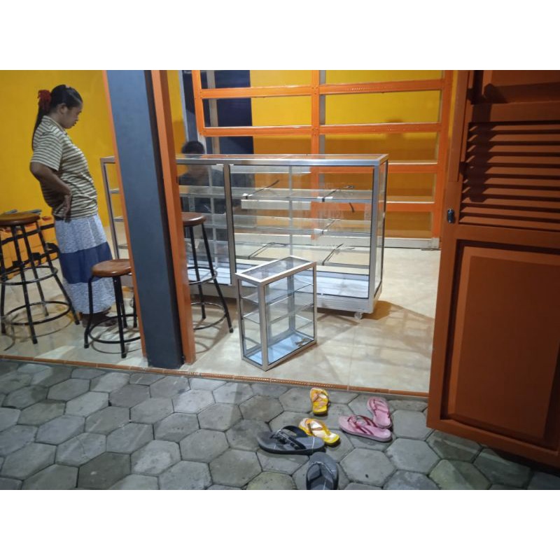 Etalase Toko 1m 1,5m 2m & kecil