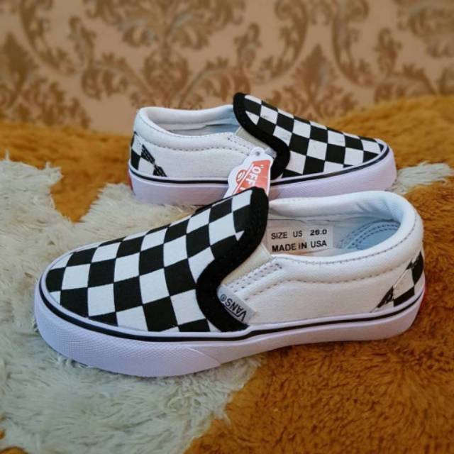 vans slip on 35