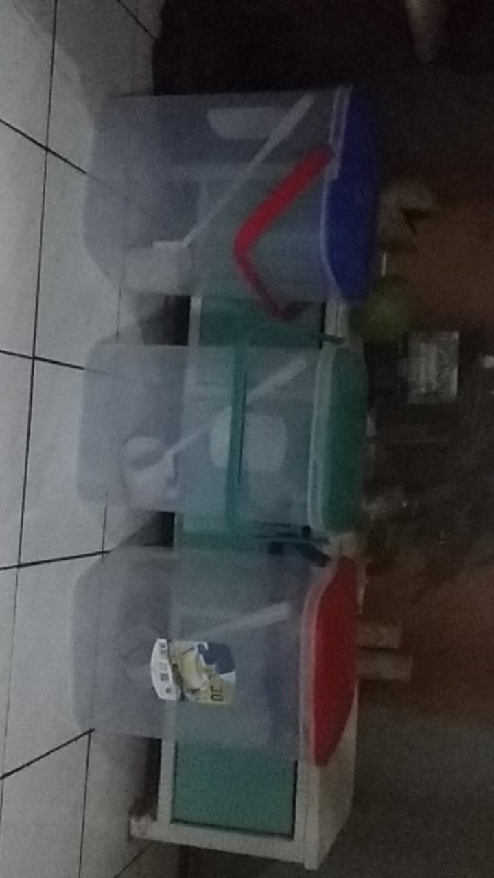 ( 3pcs ) Toples Es Buah Segi 30 Liter / Aquarium Es Buah Free Gayung