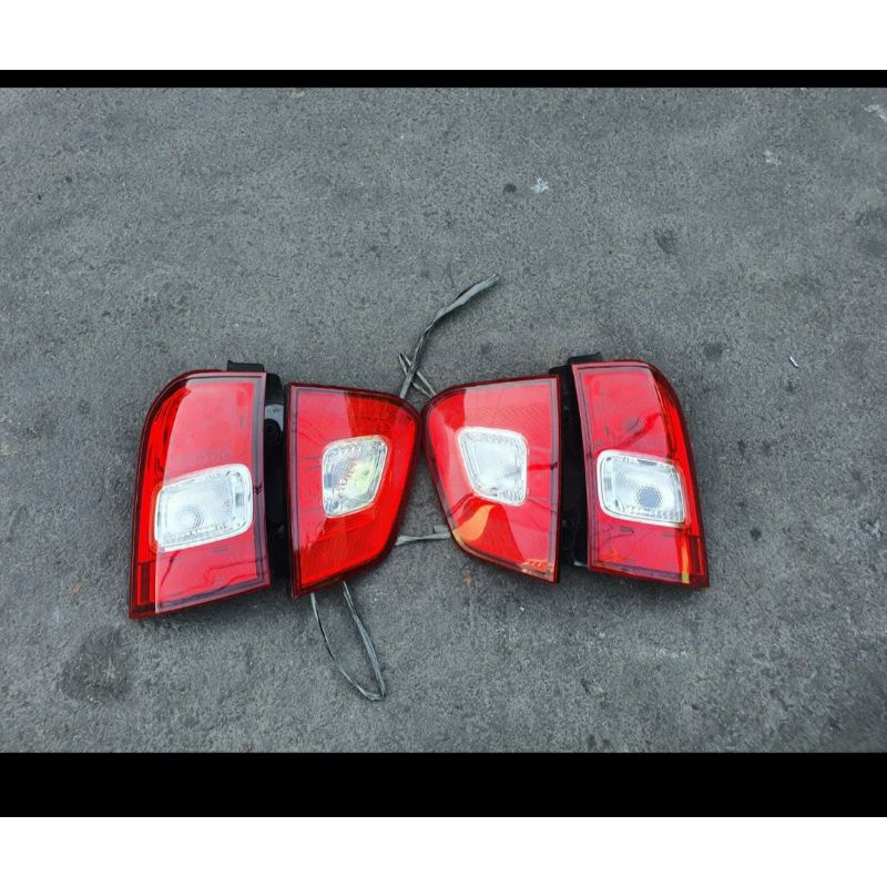 Stoplamp Fullset Suzuki Ignis