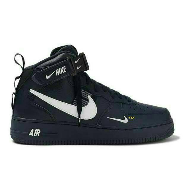 nike air force one mid 07 lv8