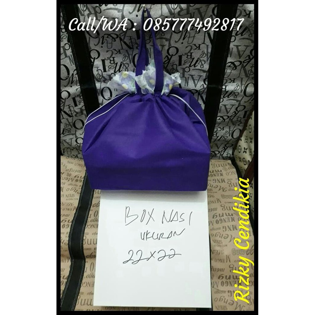 

Promo Tas Berkat Box Nasi Serut / Tas Spundbond alas 22 x 22 QR0157