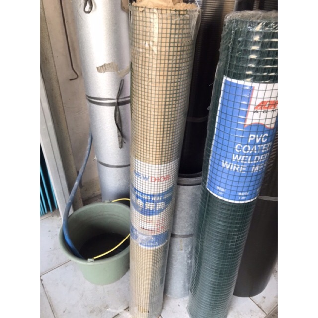 Kawat loket hijau 1/4” Rol-an . Kawat nilon kawat kandang ayam
