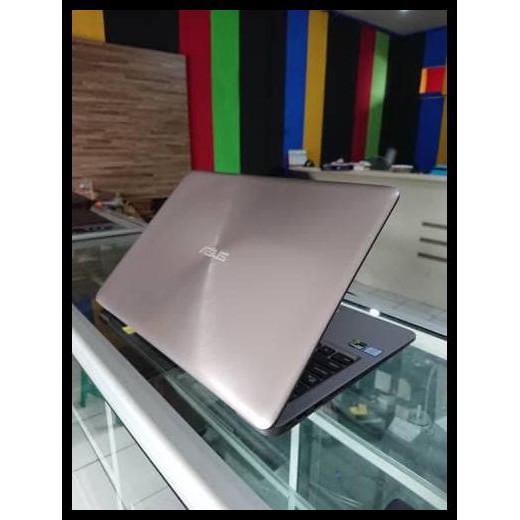 SALE Asus Zenbook UX510UXK core i7-7500U Nvidia GTX 950M 15 FHD laptop PROMO
