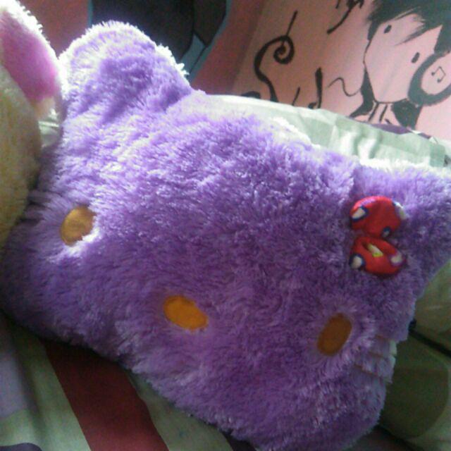 Bantal  Hello Kitty Full  Ungu