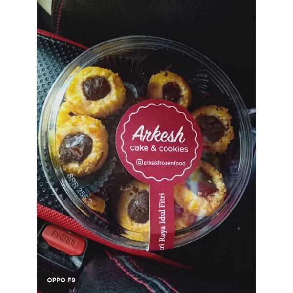 

Kue kering/cookies thumbprint coklat premium