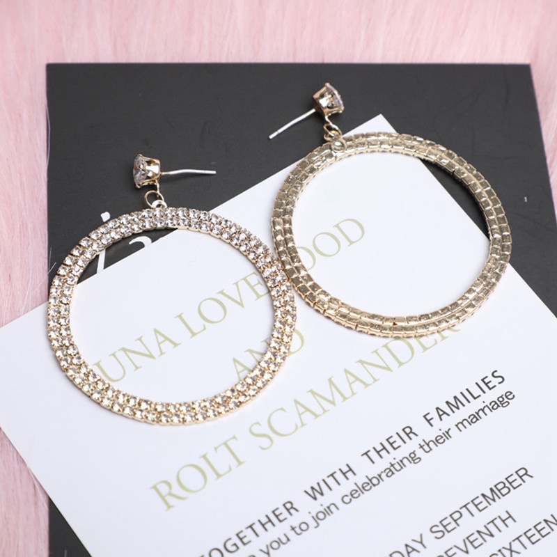 Anting Bulat Besar Bahan Alloy Gaya Vintage Untuk Wanita